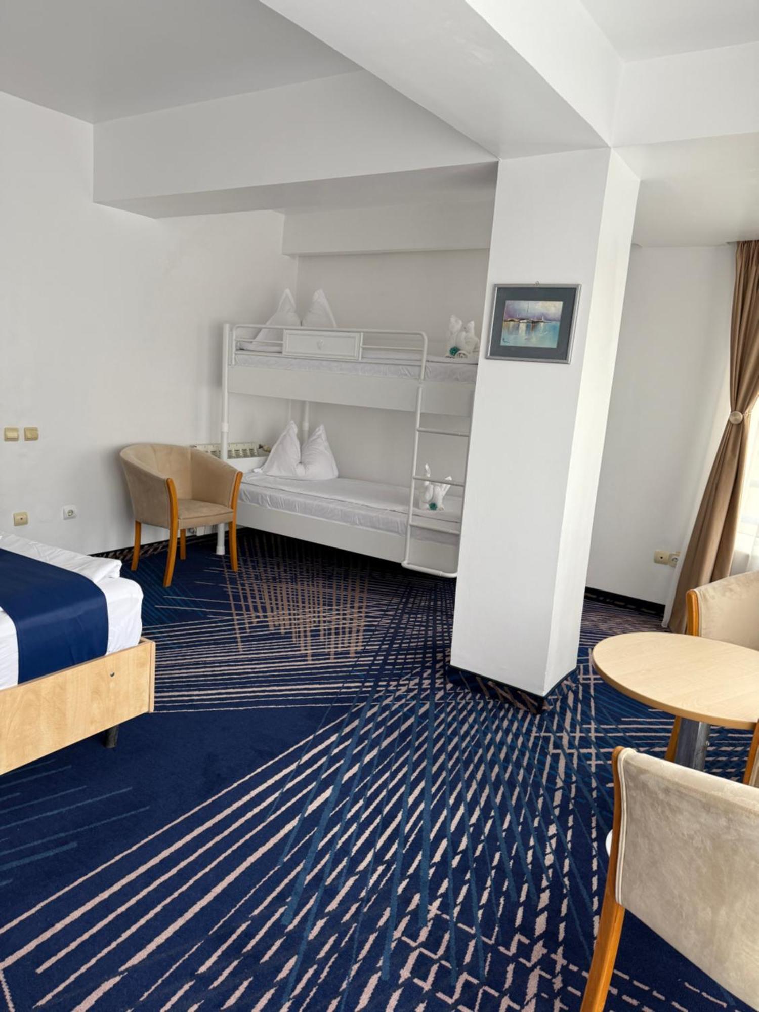 Briza Boutique Hotel ママイア エクステリア 写真