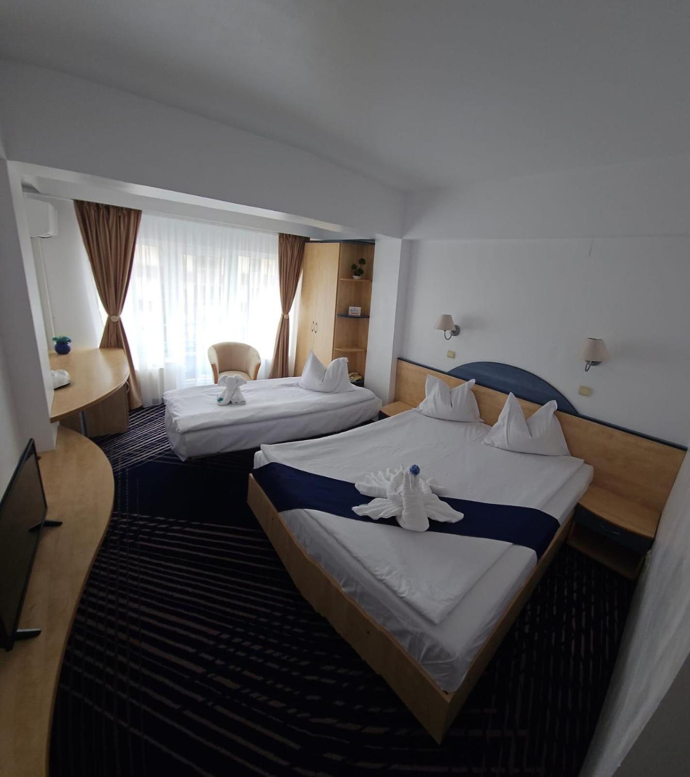 Briza Boutique Hotel ママイア エクステリア 写真