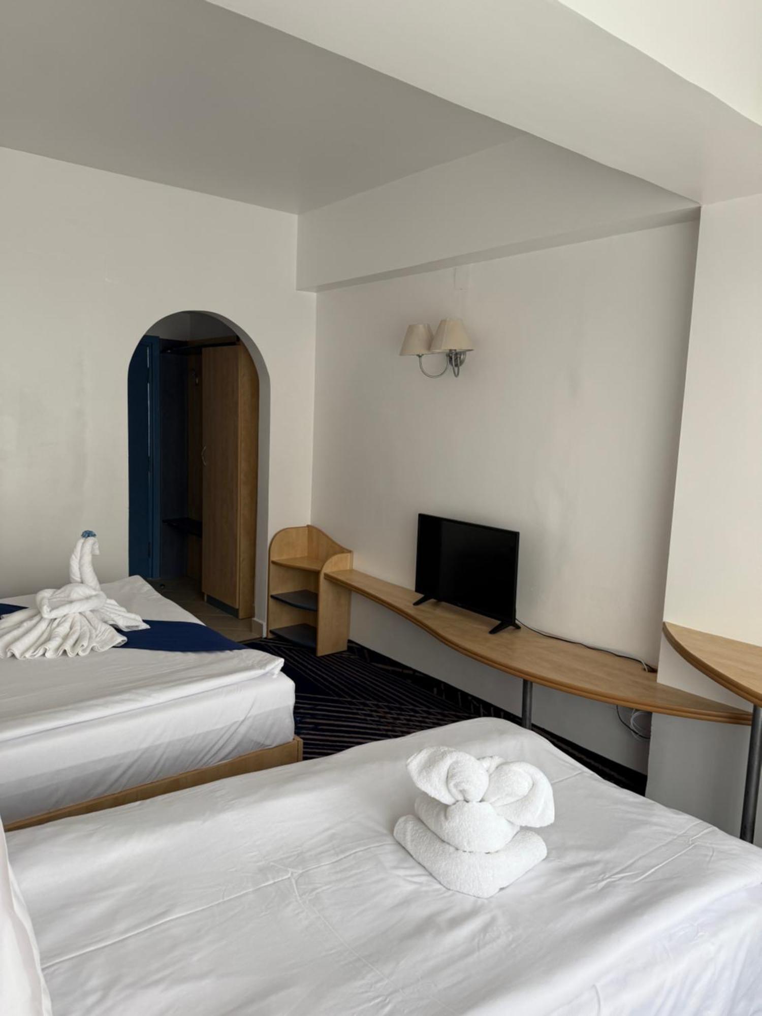 Briza Boutique Hotel ママイア エクステリア 写真